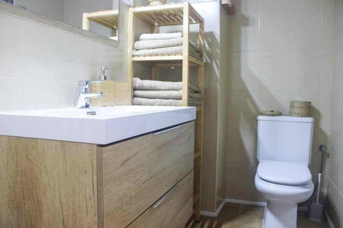 Vivendos - Ma07 - Sostoa Apartment Malaga Luaran gambar